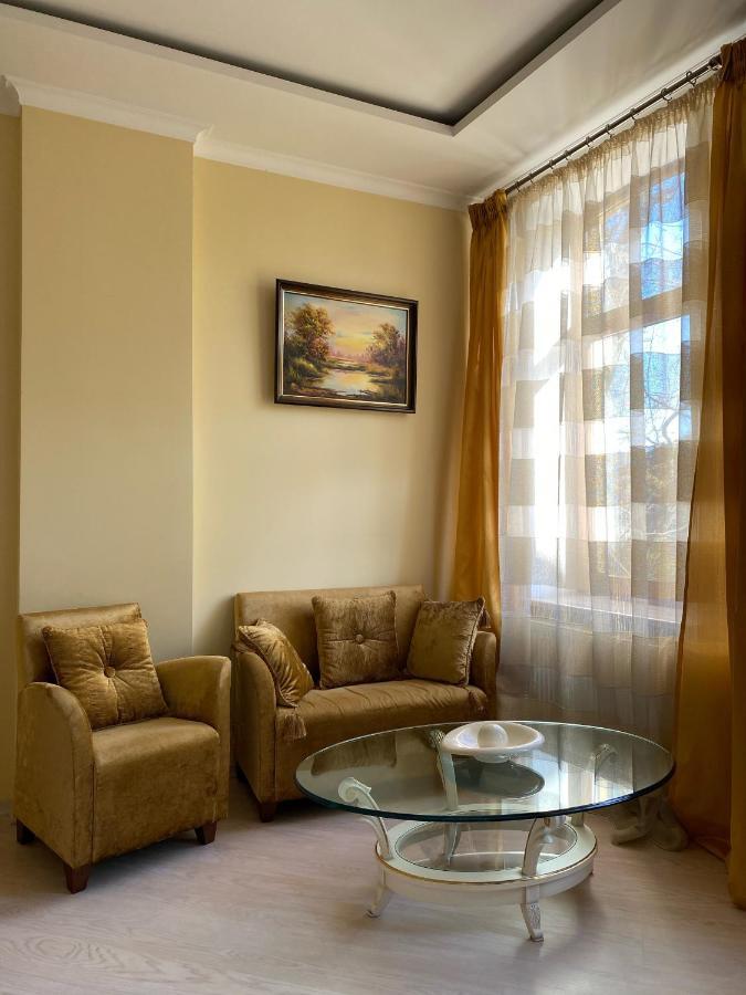 Grand Apartment Lviv Exterior photo
