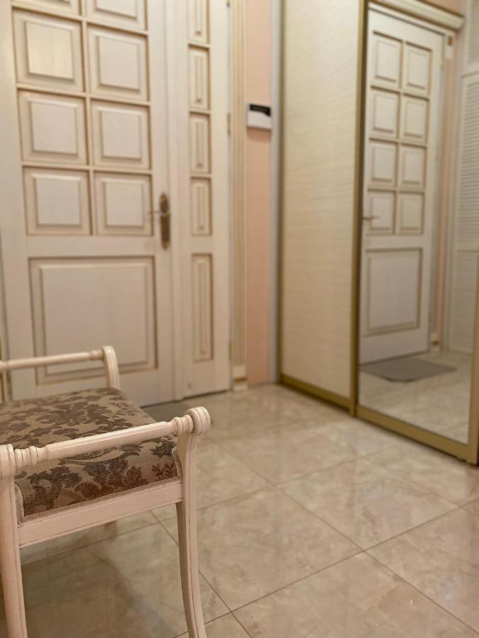 Grand Apartment Lviv Exterior photo